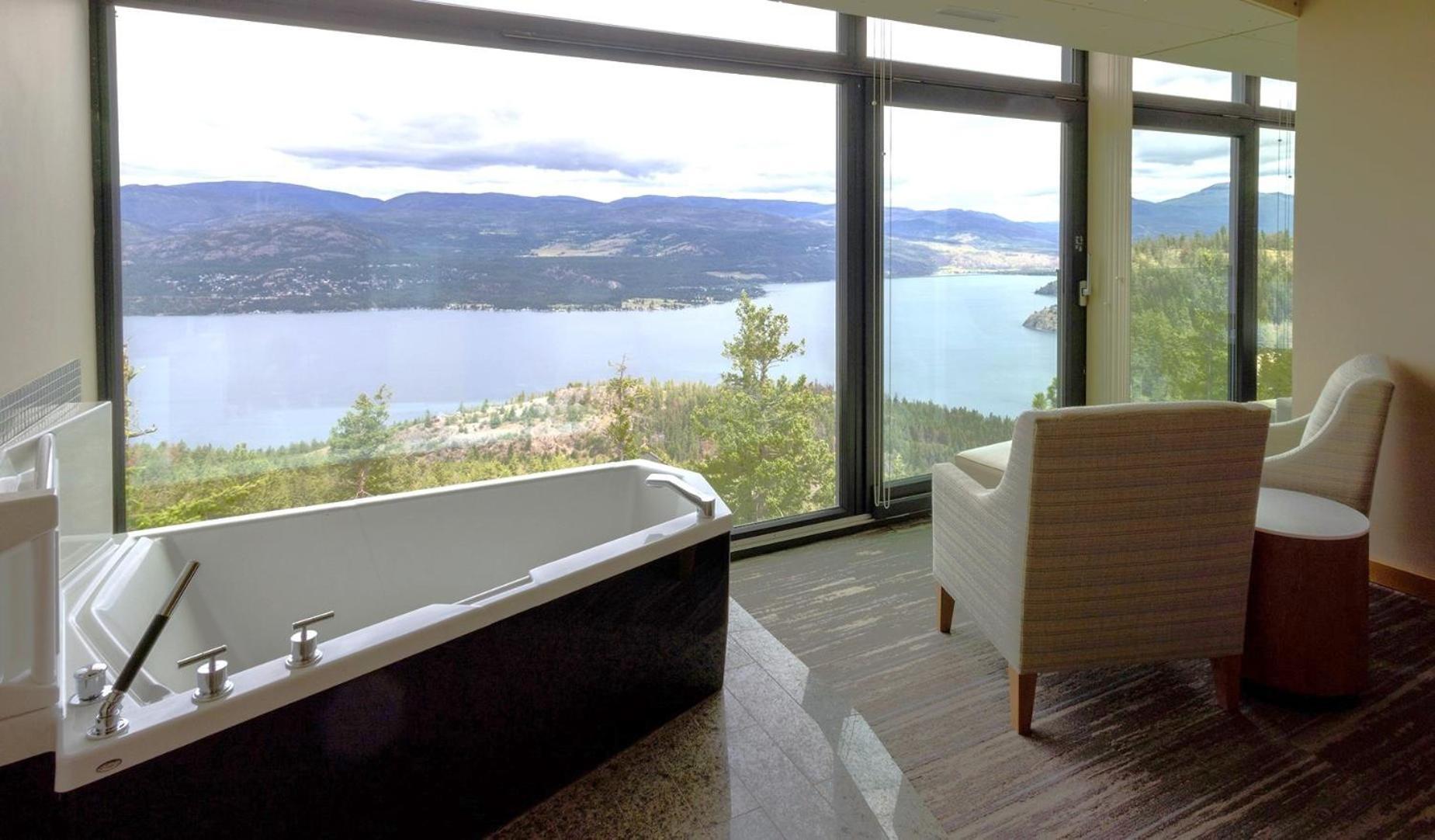Sparkling Hill And - Adults-only 5* Vernon