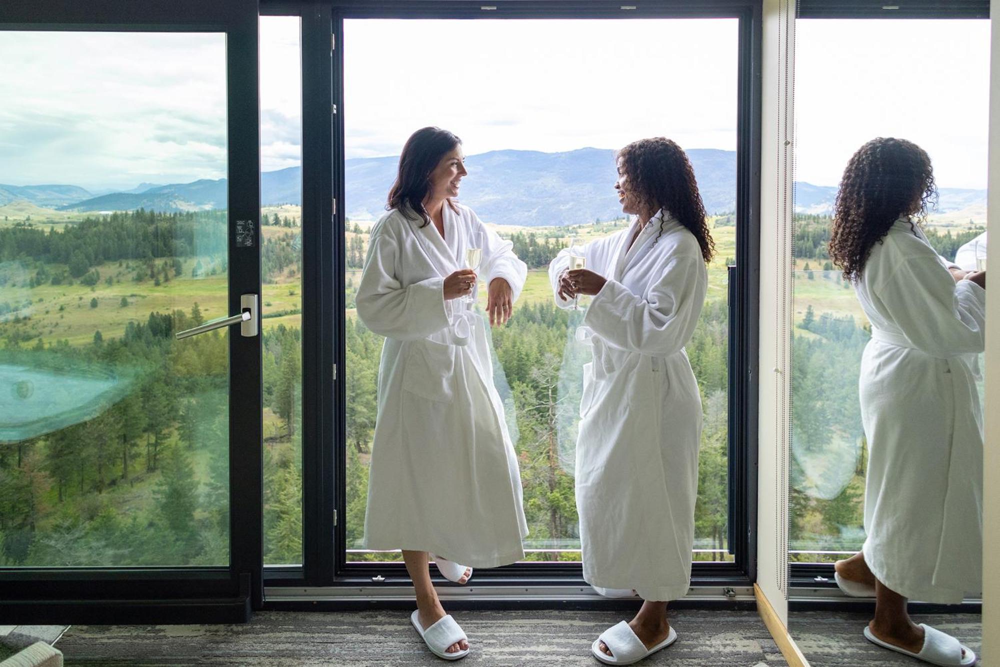 Resort Sparkling Hill And - Adults-only Vernon