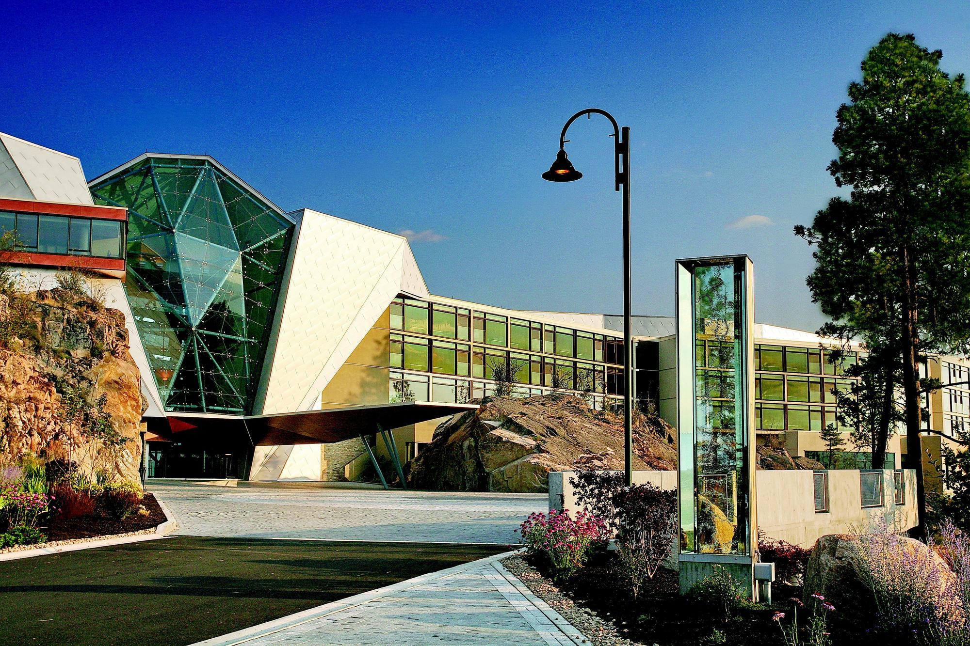 Sparkling Hill And - Adults-only 5* Vernon
